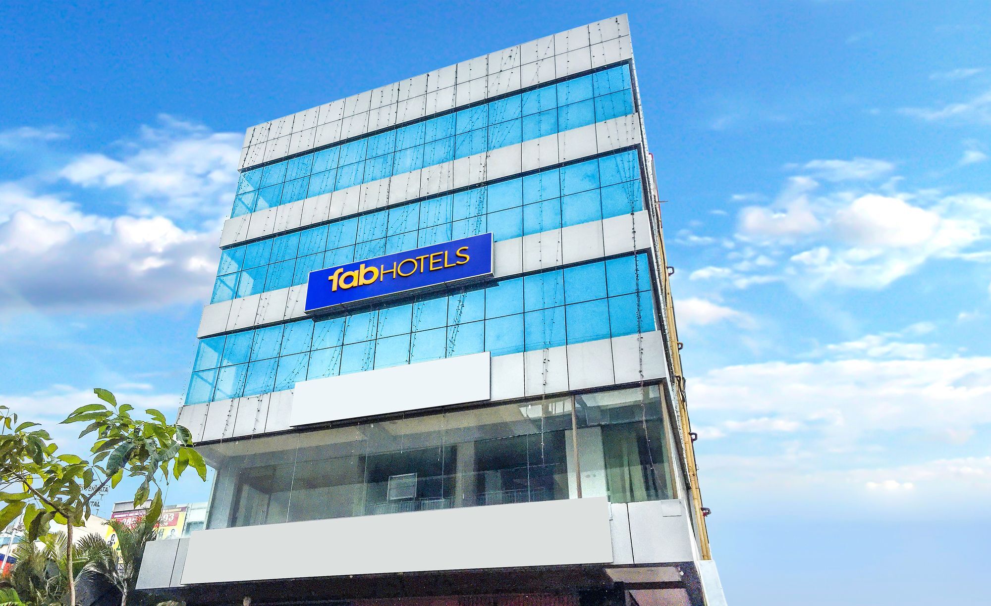 Fabhotel Magnum Pride Hotel